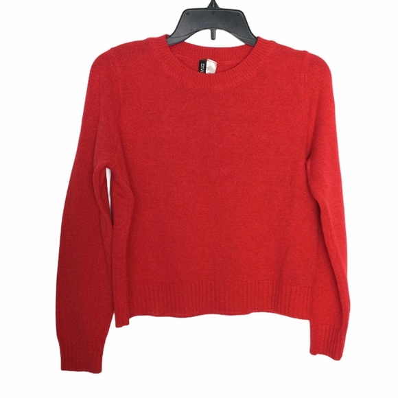 Junior’s H&M Divided S Small 3 - 5 Crewneck Crop Sweater Holiday Red Long Sleeve - Picture 2 of 8